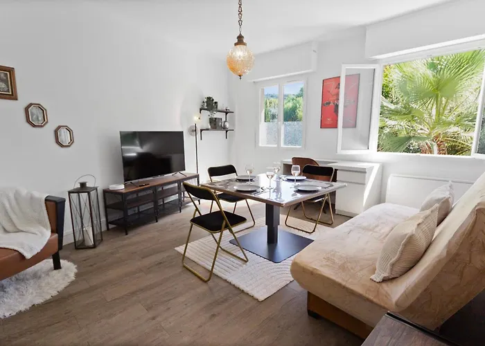 Daire Le Tivoli - Centre - Quiet - Spacious Le Cannet